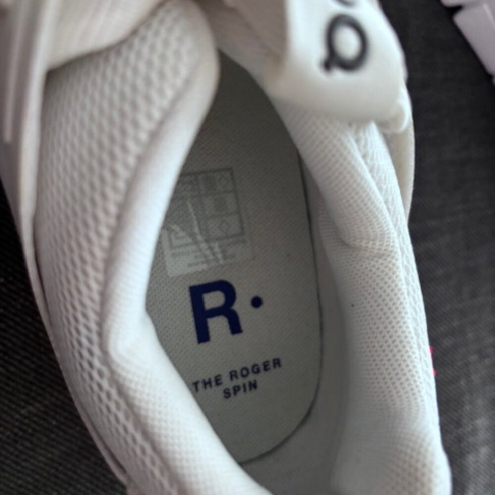 OnCloud - The Roger Sneaker. Women's 10. White and Blue. - Picture 5 of 5